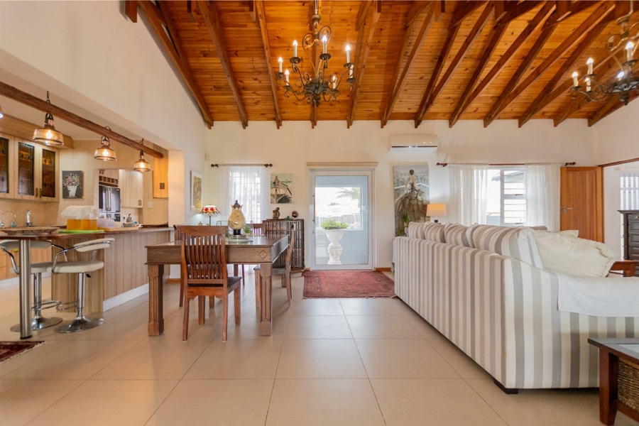 4 Bedroom Property for Sale in Country Club Western Cape